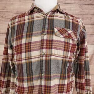 Legendary Whitetails Shirt Mens Medium Plaid Flannel Long Sleeve Button Up